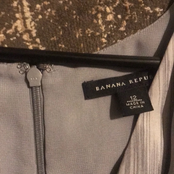 Banana Republic silk dress - Picture 4 of 9